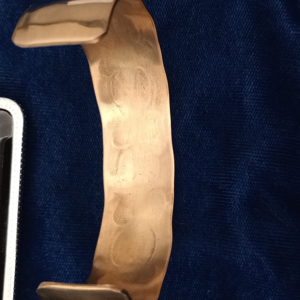 Brass Leaf Patterned Stamped Native American Cuff… - image 8